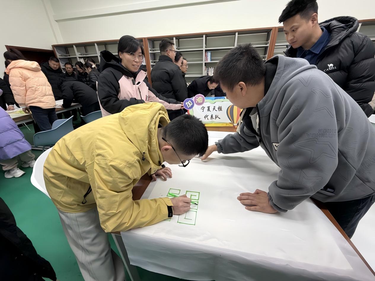 繪圖現(xiàn)場